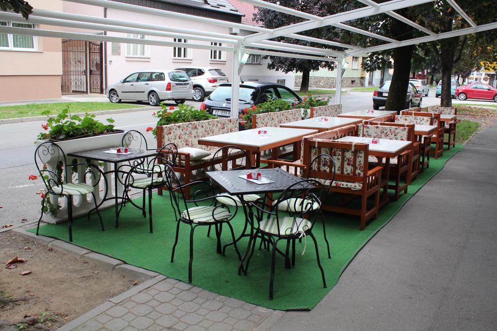 Bed & Breakfast Vila Stanisic Pozega Exterior photo